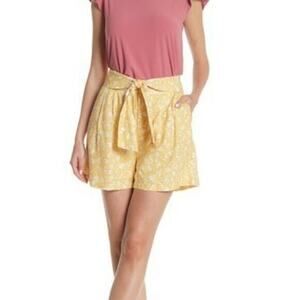 CeCe Yellow & White Whispering Vines Dandelion Linen Blend High Rise Shorts NEW